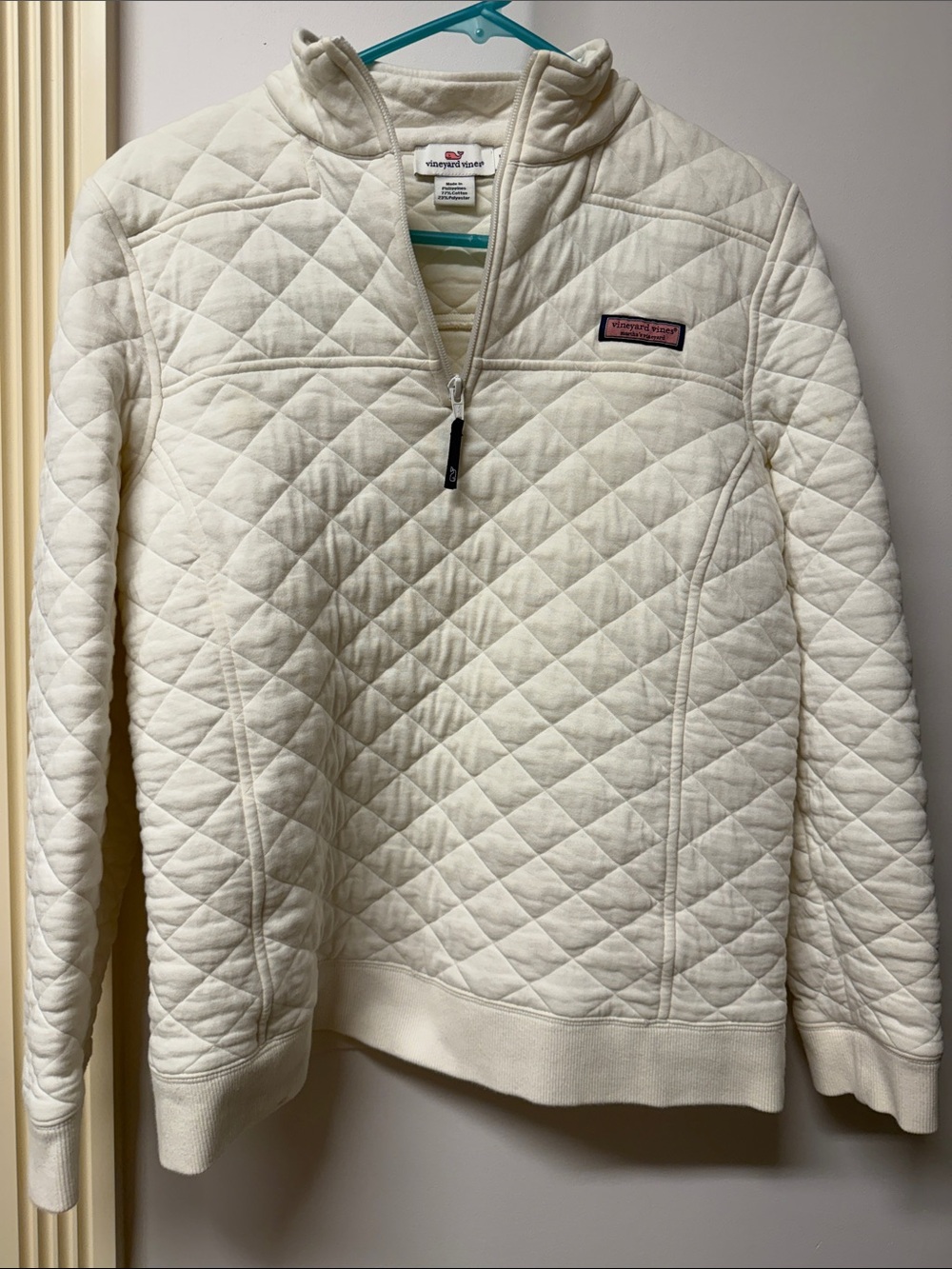 Like New White Quilted vineyard vines Half Zip